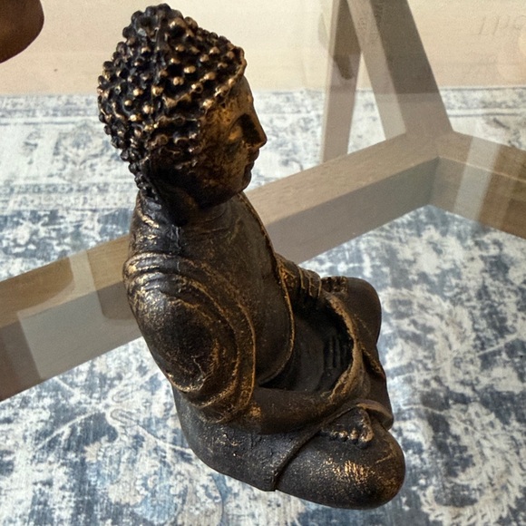 Buddha Figurine - Picture 3 of 5